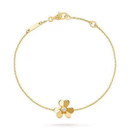 VCA Three Leaf Flower Necklace Bracelet Ring
