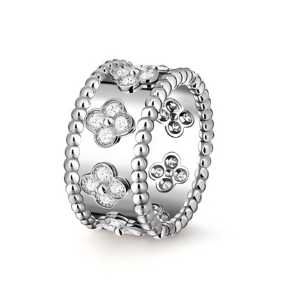 VCA Perl茅e clovers ring, small model, adjustable opening